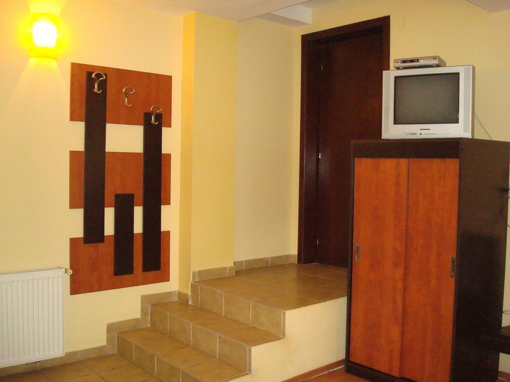 Pensiunea Marc Suceava Exterior photo