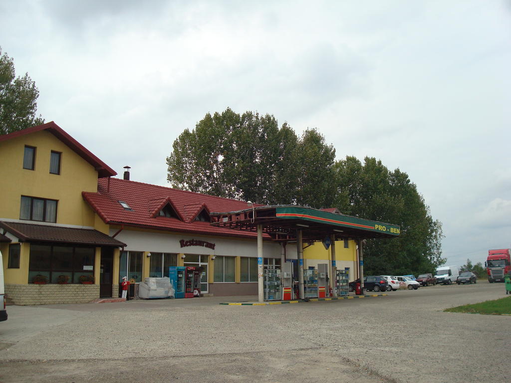 Pensiunea Marc Suceava Exterior photo
